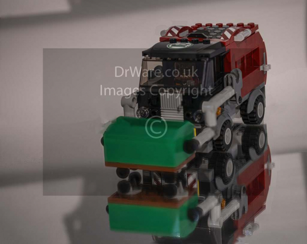 Bin truck lego macro focus stacking