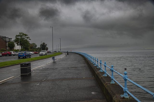 Greenock Espalde Inverclyde Scotland Clyde Dog Walking Weather United Kingdom